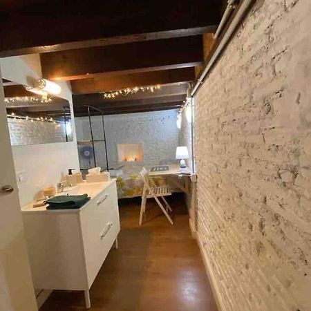 Airbhouse Private Rooms & Apartments 塞维利亚 外观 照片